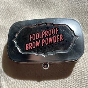 Benefit Cosmetics Foolproof Brow Powder in Shade #5